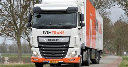 DAF_XF_Farm_Trans_Group.jpg