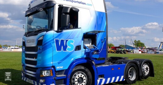 Scania met douche