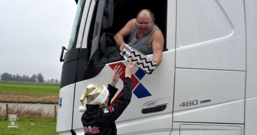 BIGtruck Christmas 2022 (2)-1400 BIGtruck Christmas 2022 (2)-1400