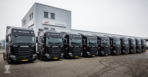 SMK-Logistics_Scania-2-pers-2023_Gerlach-Delissen-Photography SMK-Logistics_Scania-2-pers-2023_Gerlach-Delissen-Photography