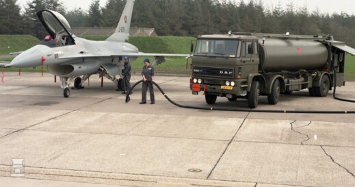 F-16 landingsgestel van DAF Special Products