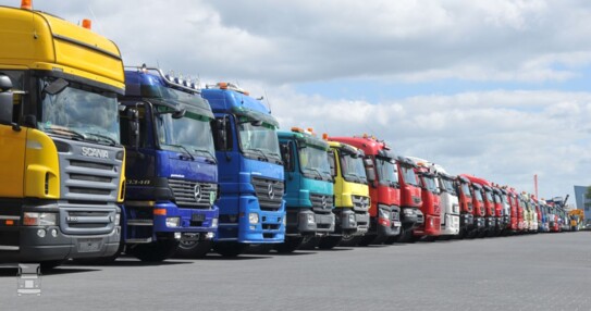 trucks_LR.jpg trucks_LR.jpg