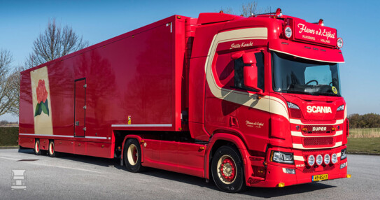 Fleurs-vd-Eijkel_Scania-4-web-pers-2022.jpg Fleurs-vd-Eijkel_Scania-4-web-pers-2022.jpg