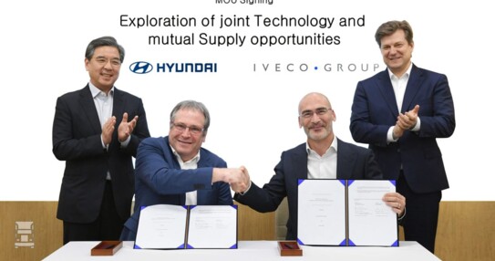 Iveco_Group_Hyundai_Motor_Company_MoU_signing.jpg Iveco_Group_Hyundai_Motor_Company_MoU_signing.jpg