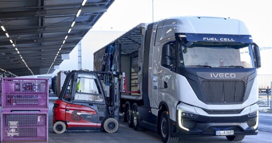 P90588153_highRes_bmw-group-logistigs- (960 x 640)