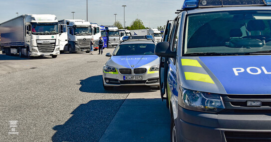 Kontrolle-Autobahn_1200x800.jpg Kontrolle-Autobahn_1200x800.jpg