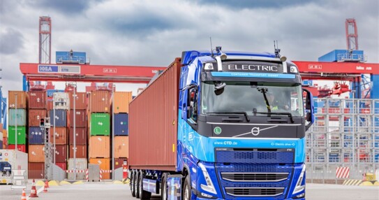 BIGtruck haven van Hamburg (960 x 640)