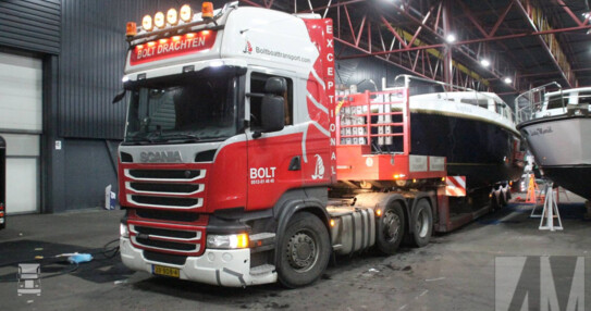 boat_6.jpg boat_6.jpg