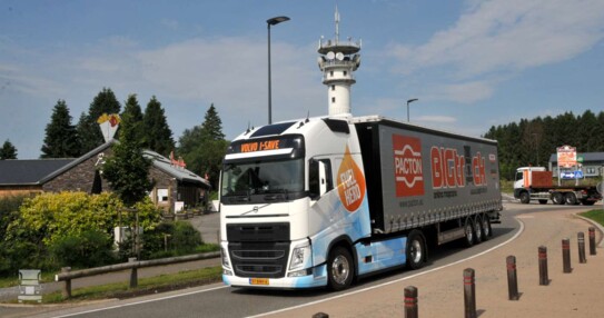 Volvo_I-Save_BIGtruck.jpg Volvo_I-Save_BIGtruck.jpg