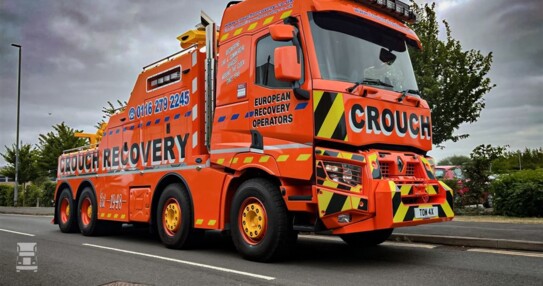 Crouch (960 x 720) Crouch (960 x 720)